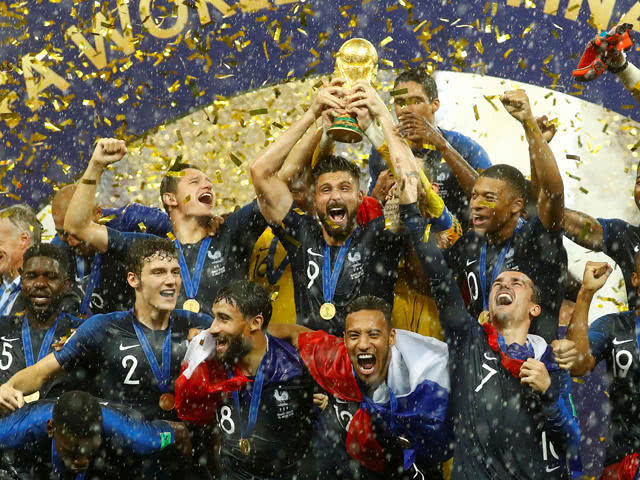 法国4-2克罗地亚 法国时隔20年再夺大力神杯
